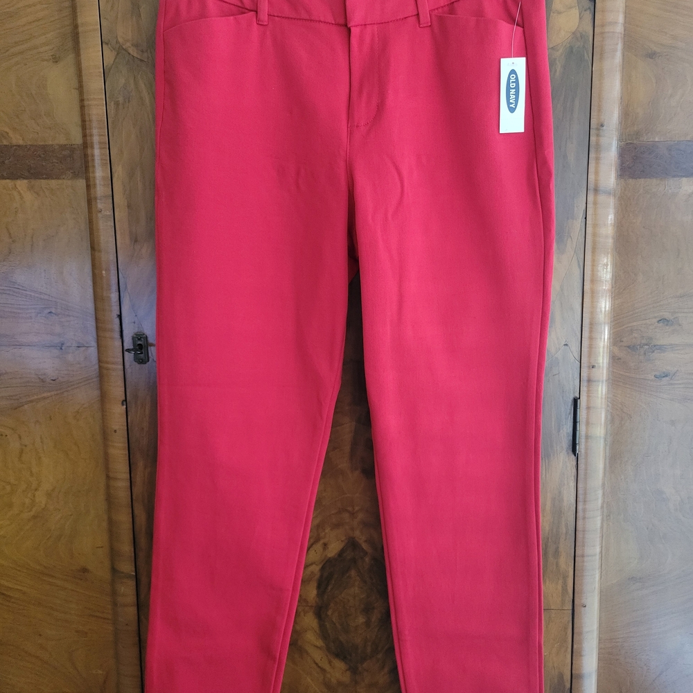 Old Navy Women's Vivid Red Straight Leg Jeans